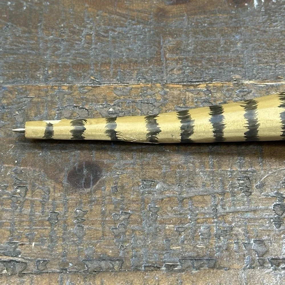 VTG Hand Carved Tiger Cat Pen – Wooden Folk Art Figurine‎ – Desk Decor